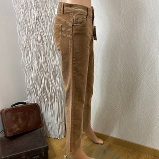 Pantalon confort velours coton beige taille haute coupe girlfriend Lucien C’est Beau la Vie