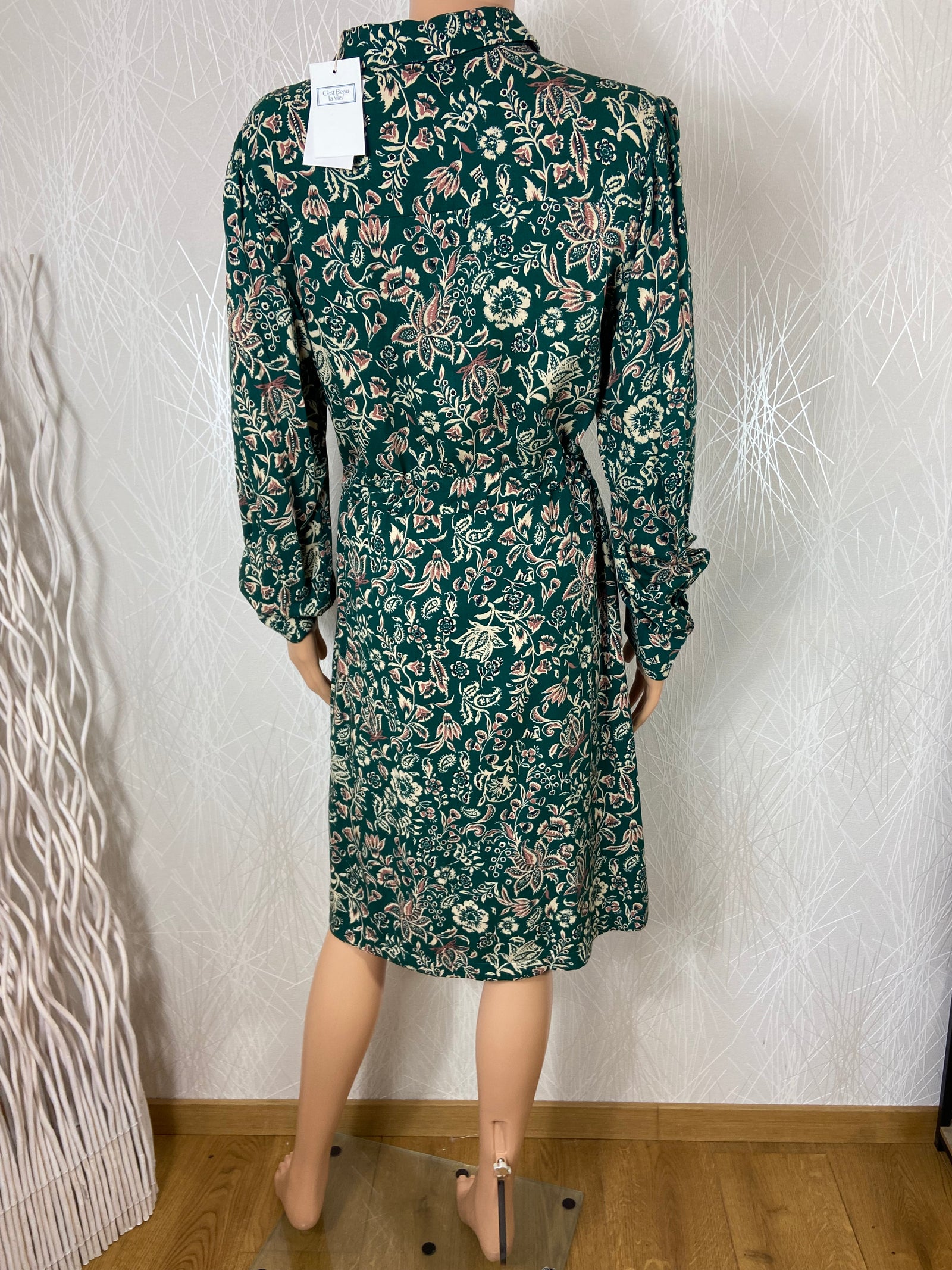 Robe verte fleurie manches longues C’est Beau La Vie