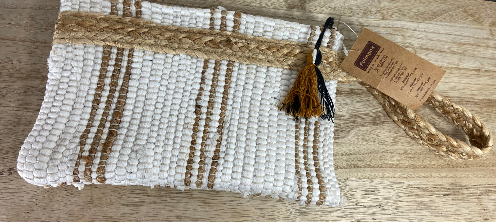 Sac pochette en coton et  jute de fabrication artisanale.