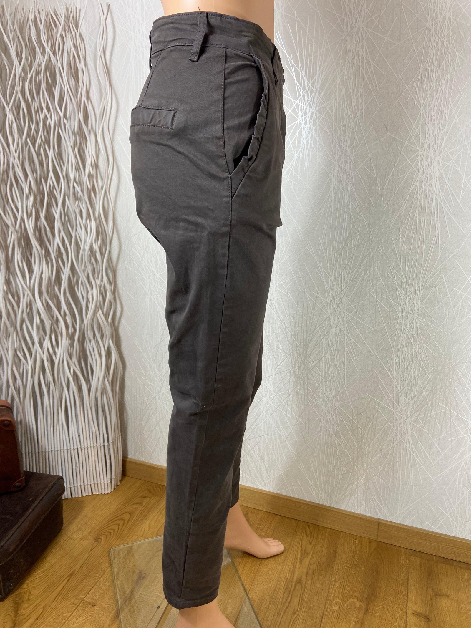 Pantalon marron stretch taille mi-haute - Offre-Unique