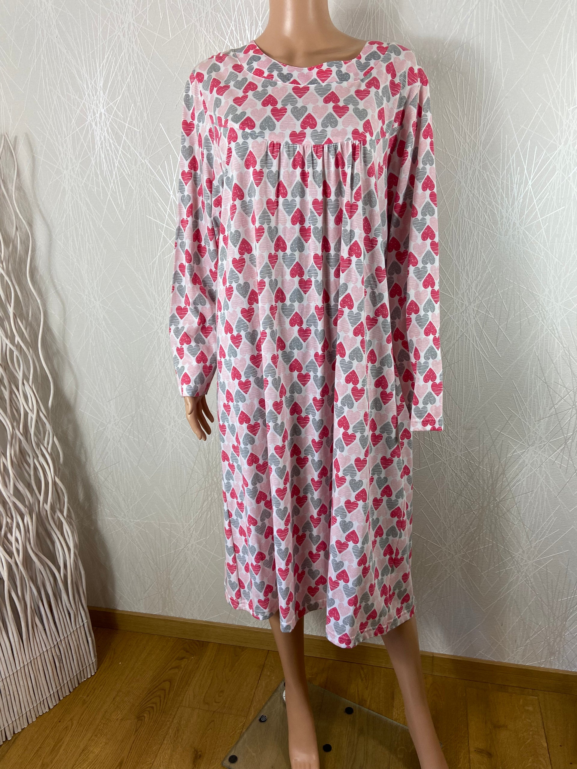Nuisette en coton manches longues fermeture dos motif coeur