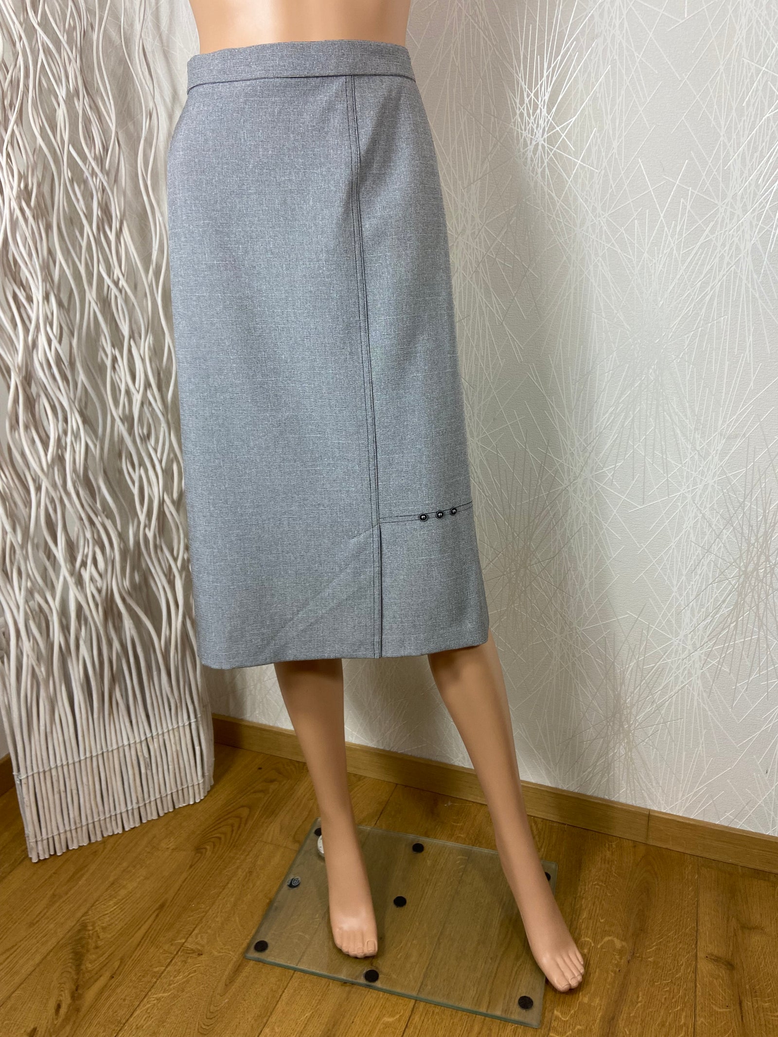 Tailleur gris veste jupe fendue fabrication française Gévana