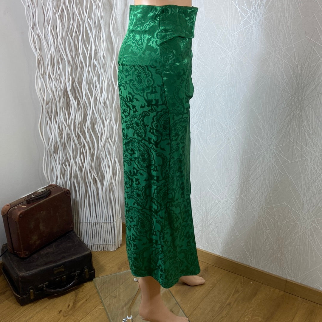 Jupe longue fendue tissu satin vert taille mi-haute Lumina