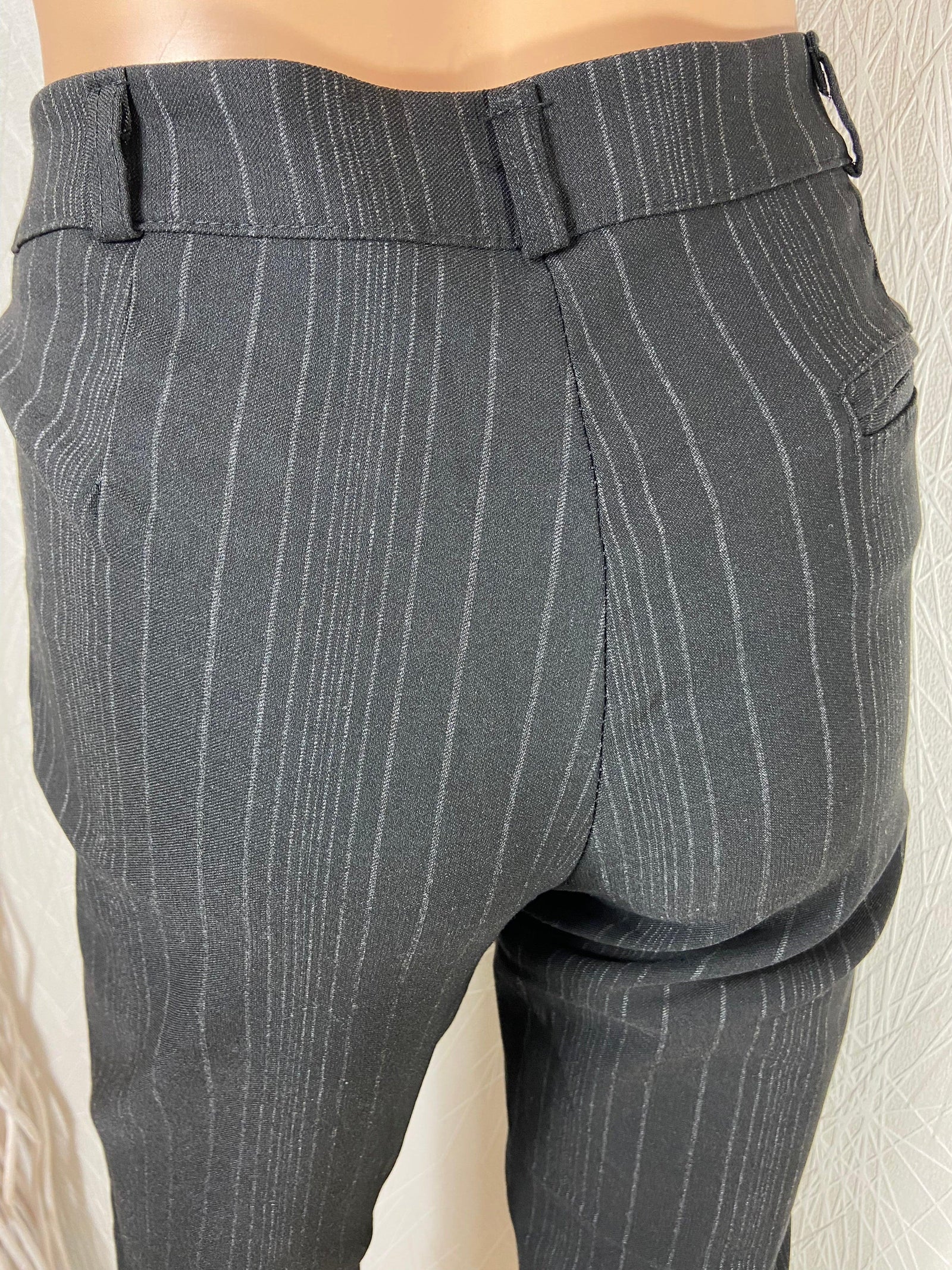 Pantalon noir à rayures grise Made In Italy