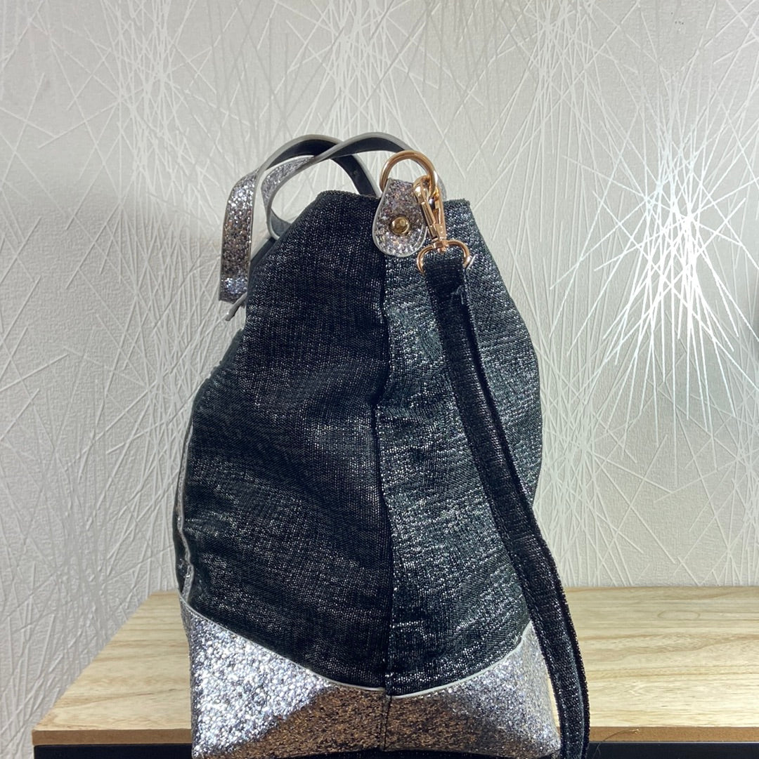 Sac à main avec anses et bandoulière tissu noir paillettes argentées