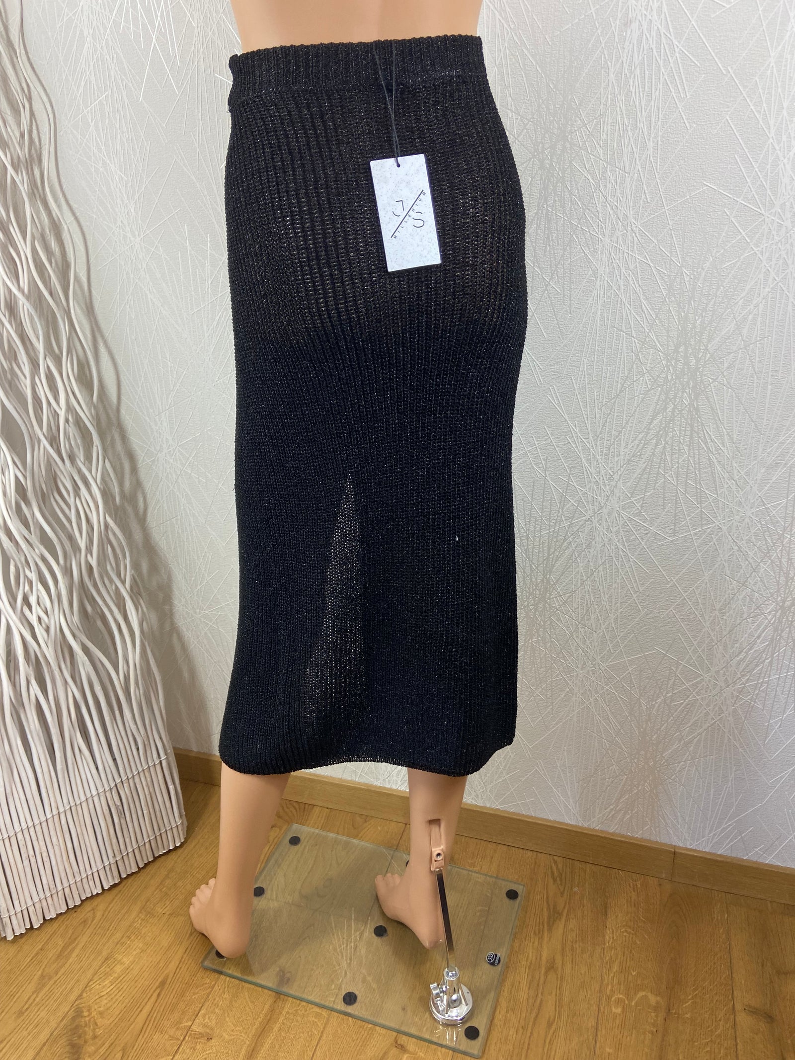 Jupe longue noire métal coupe fendue en portefeuille sexy JS Millenium.