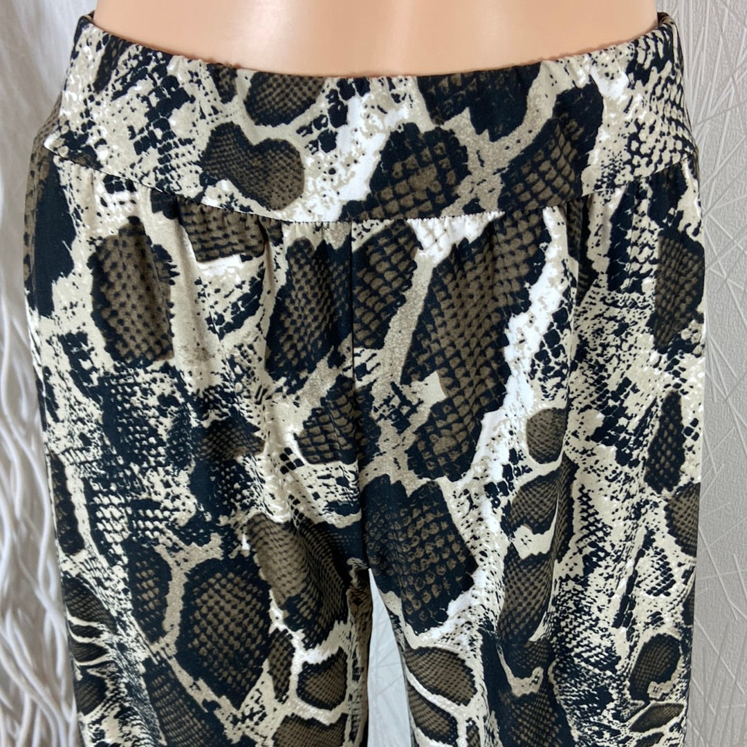 Pantalon motif peau de serpent fluide large taille mi-haute élastique Le Singe de Julie