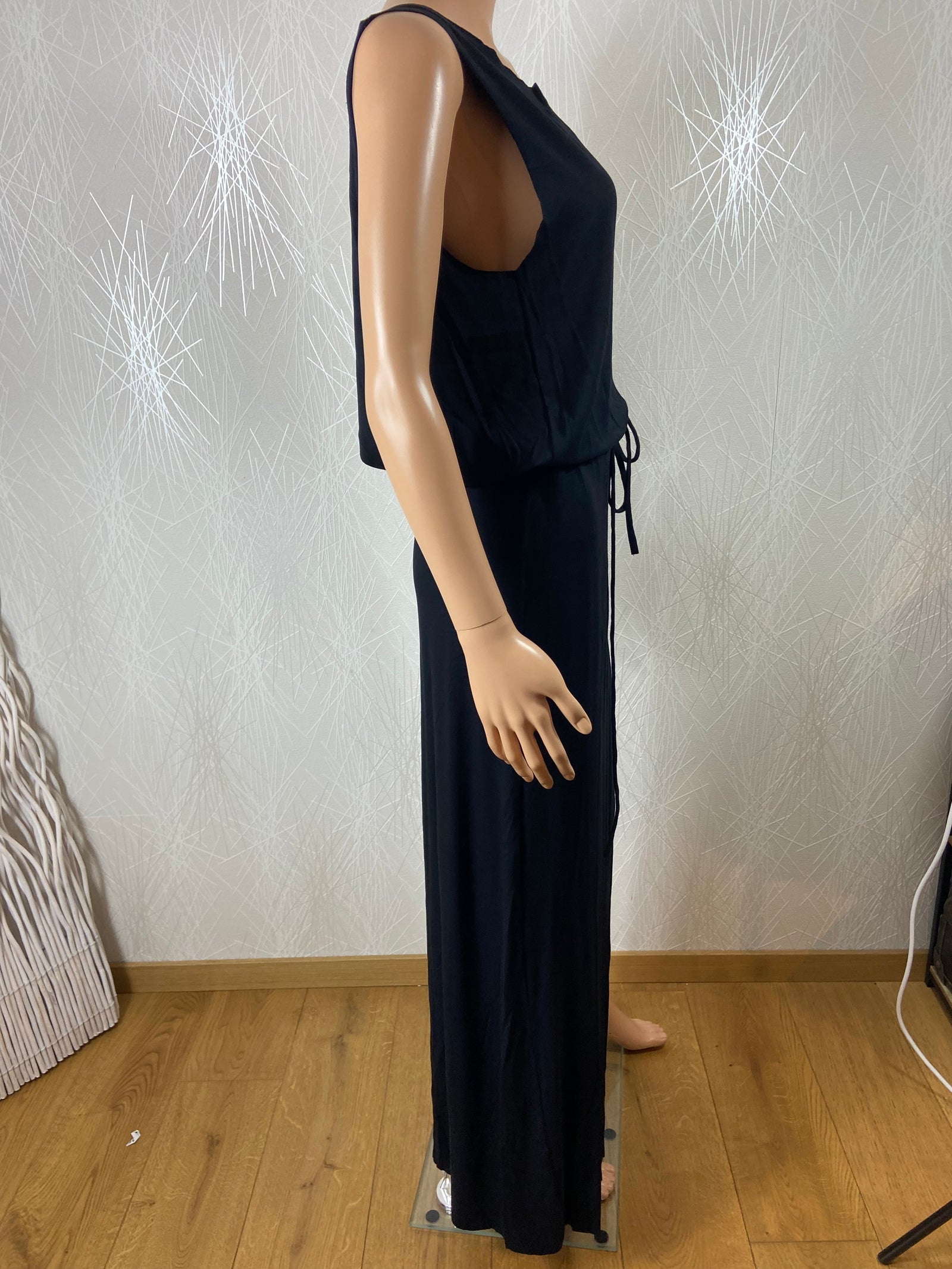 Robe noire longue sans manches modèle Chloé Dress Suku Bazar