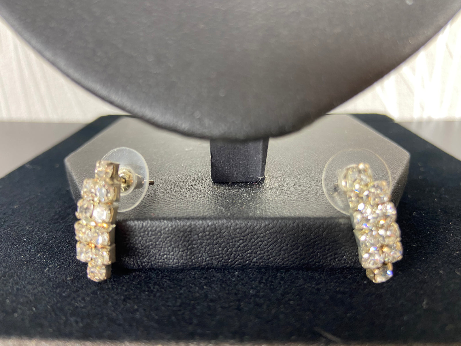 Ensemble parure strass collier et boucles d’oreilles pendantes