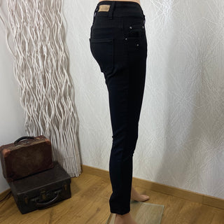 Jeans denim noir femme taille normale coupe slim modèle Sharon Le Comptoir des Quartiers