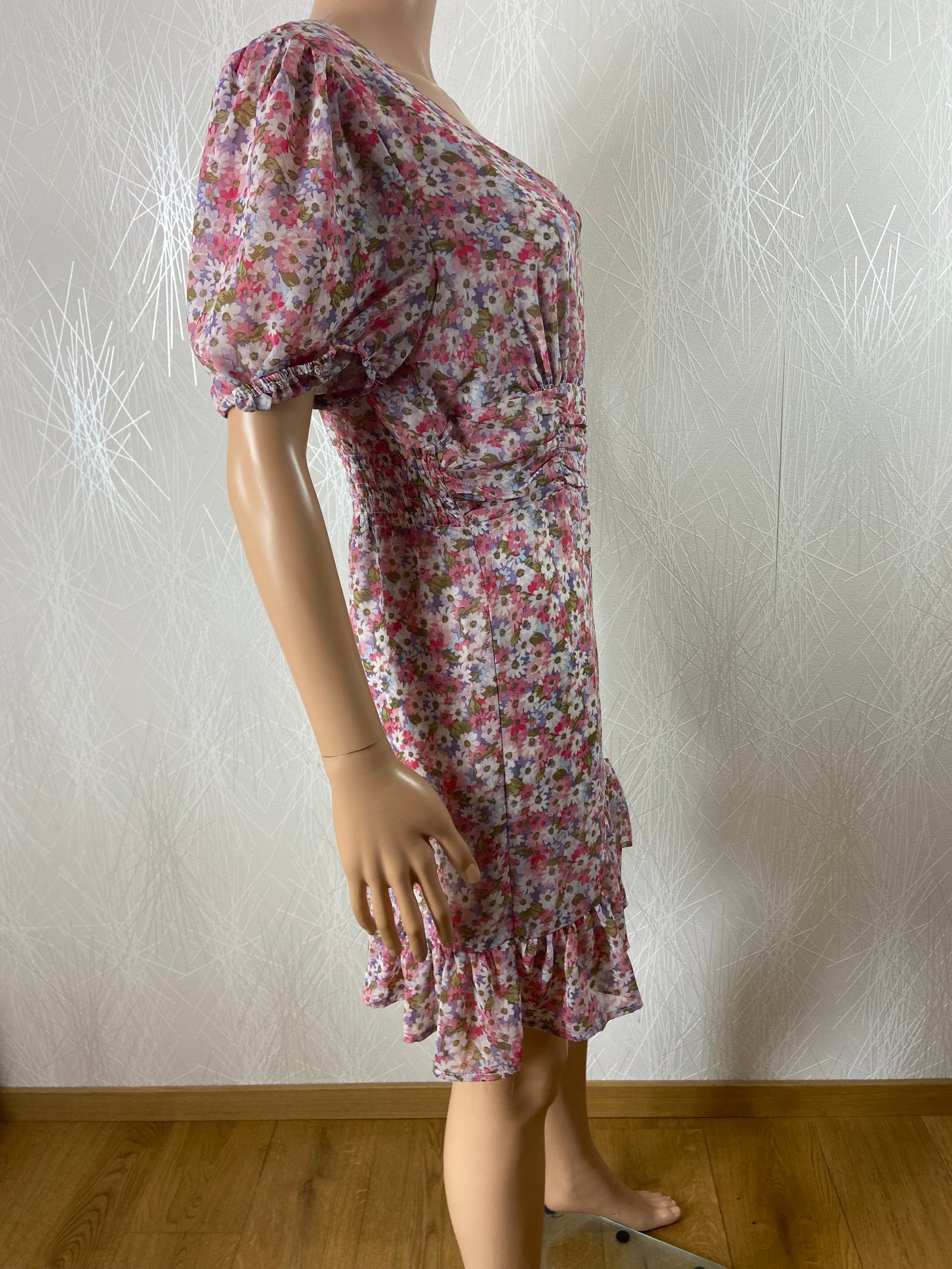 Robe rose manches courtes motif fleurs  plis volants smocks Lili & Lala