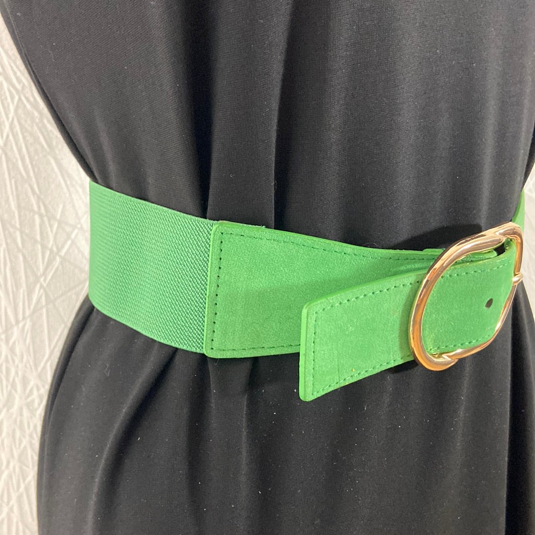 Ceinture élastique verte grande boucle dorée