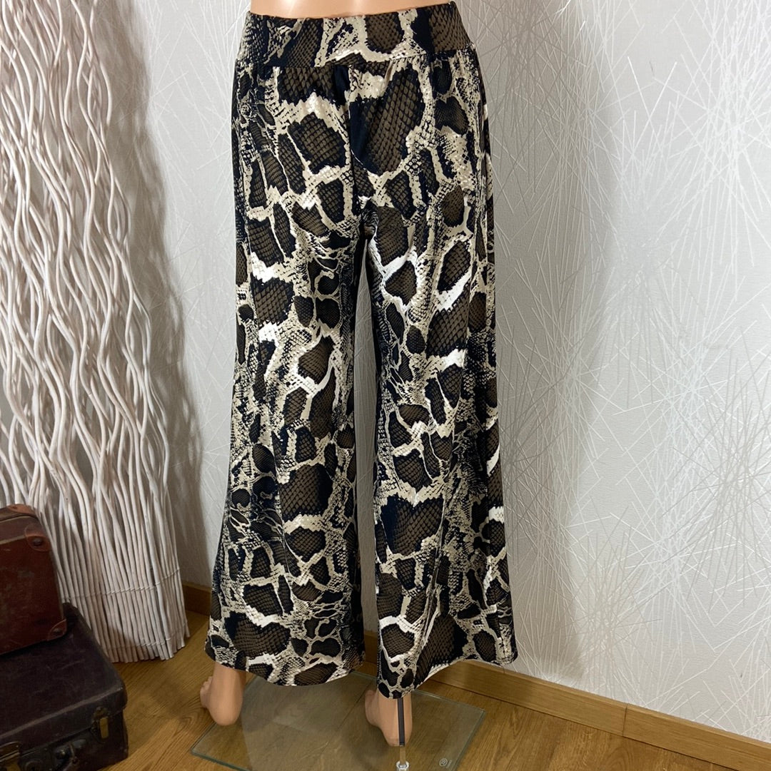 Pantalon motif peau de serpent fluide large taille mi-haute élastique Le Singe de Julie