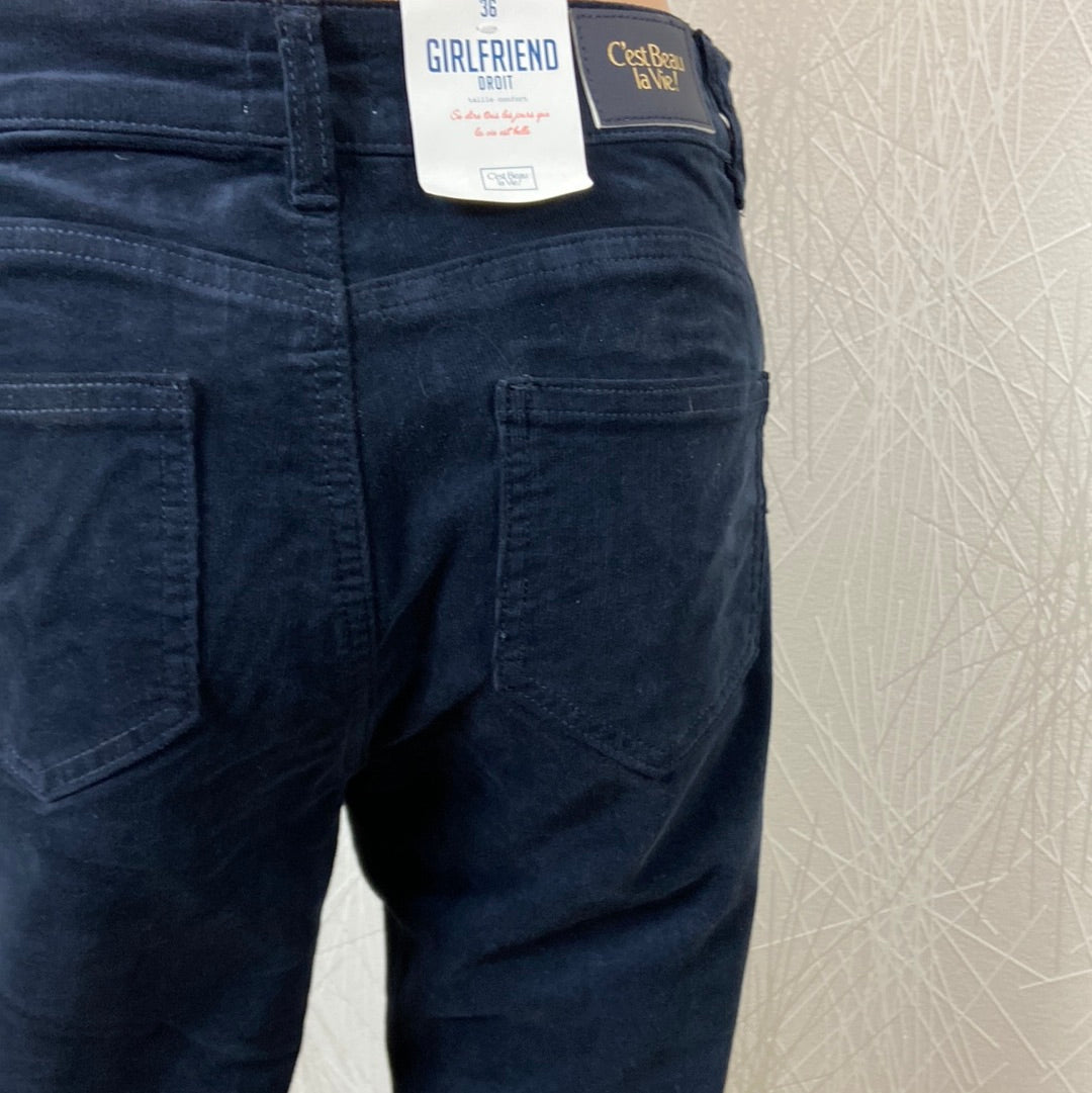 Pantalon velours bleu marine taille haute coupe girlfriend modèle Lucien C’est Beau la Vie