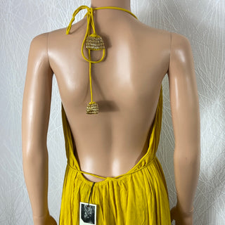 Robe jaune longue sans manche dos nu perles modèle Feroe Dress Suku Bazar