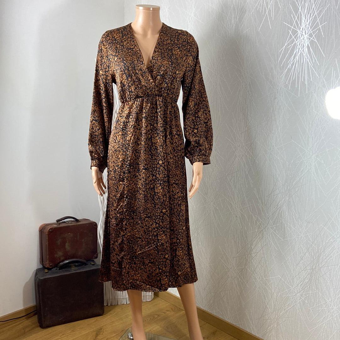 Robe midi marron motif léopard cache coeur modèle Maria Les Petites Fleurs - Offre-Unique