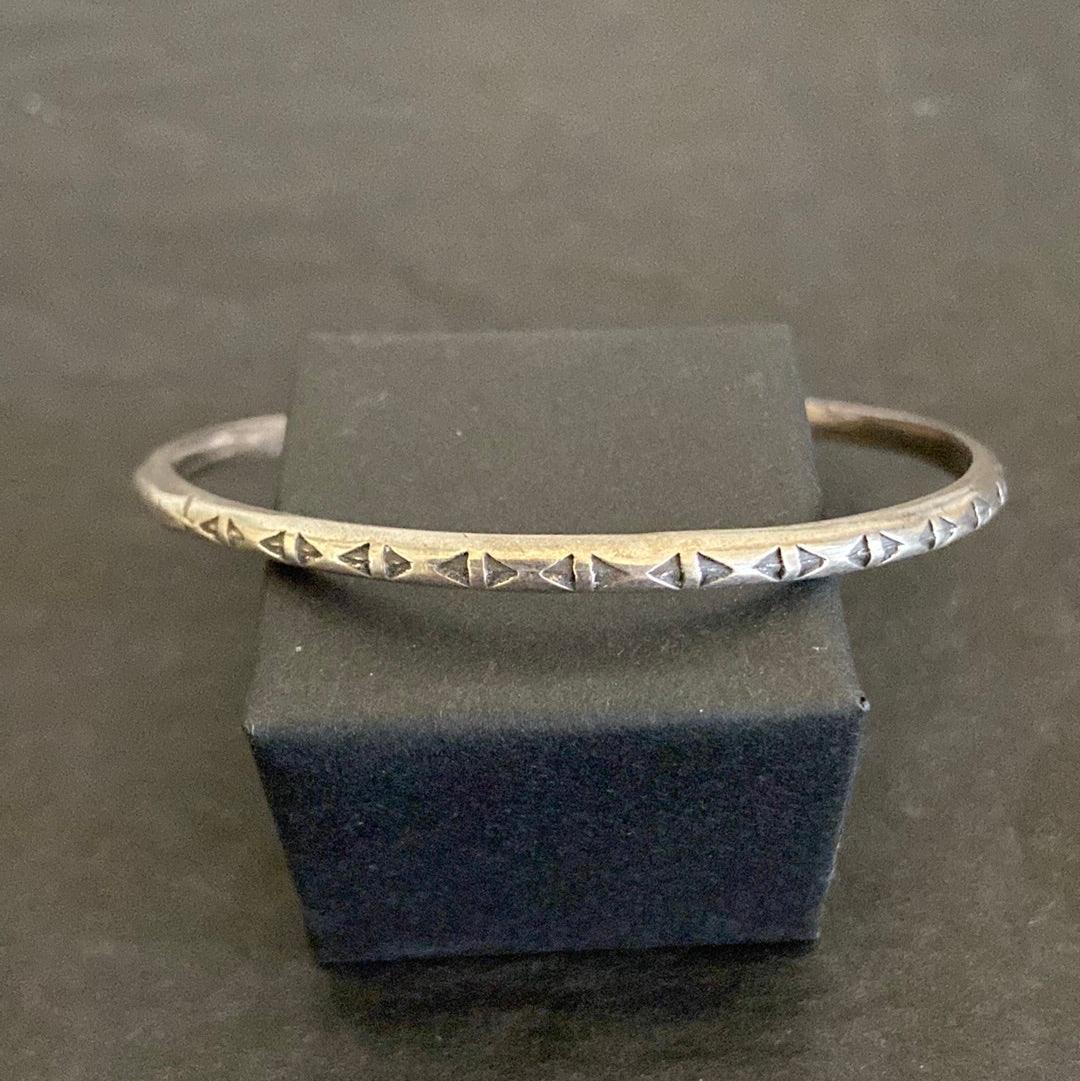 Bracelet jonc plaqué argent motif losanges Shabada - Offre-Unique