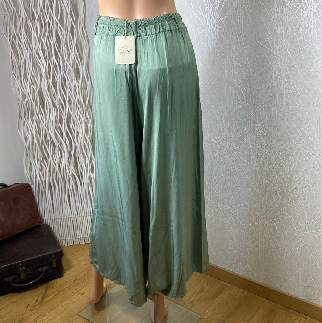 Jupe culotte verte 7/8 taille haute élastique jambes larges Celina