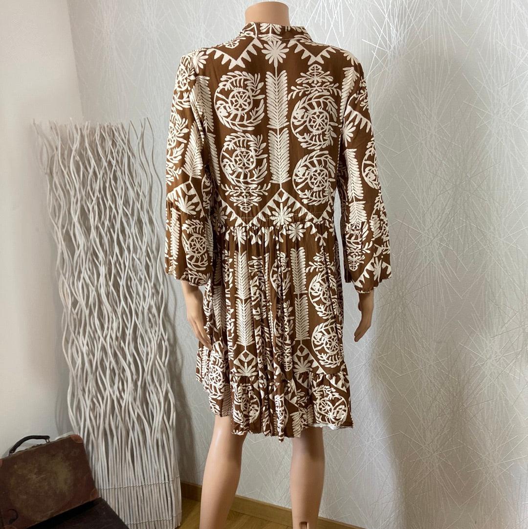 Robe courte marron motifs beige manches 3/4 jeu de plis Made In Italy - Offre-Unique