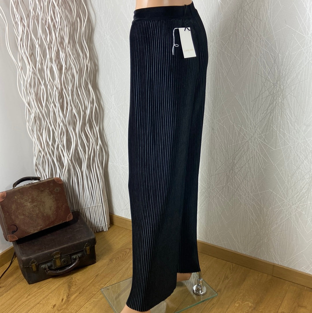 Pantalon noir taille haute élastique velours lisse plissé La Petite Étoile