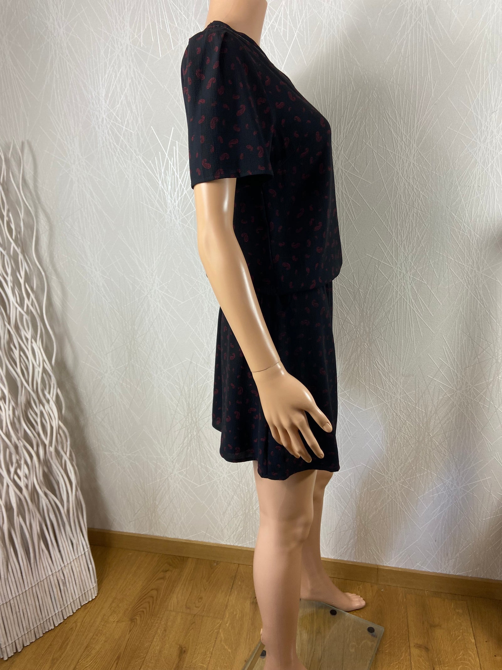Robe courte ajustable manches courtes tissu crêpe Deeluxe