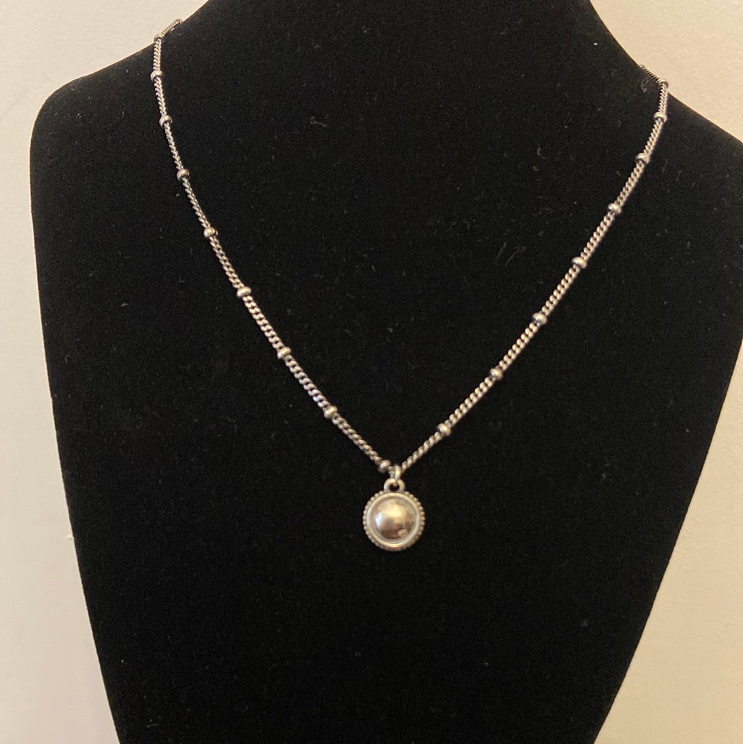 Collier plaqué argent avec pendentif rond Shabada