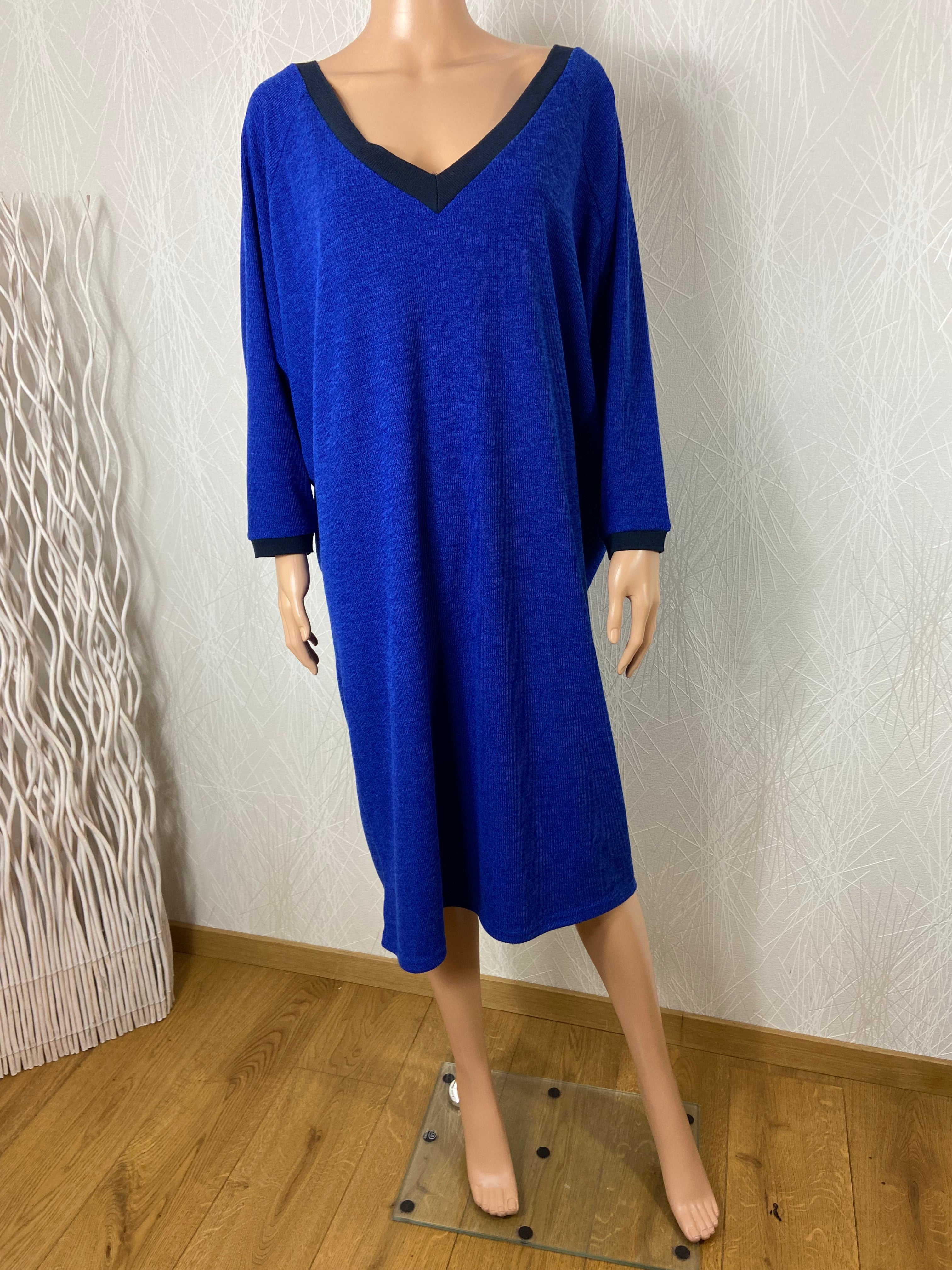 Robe grande taille en tricot bleu Boublil