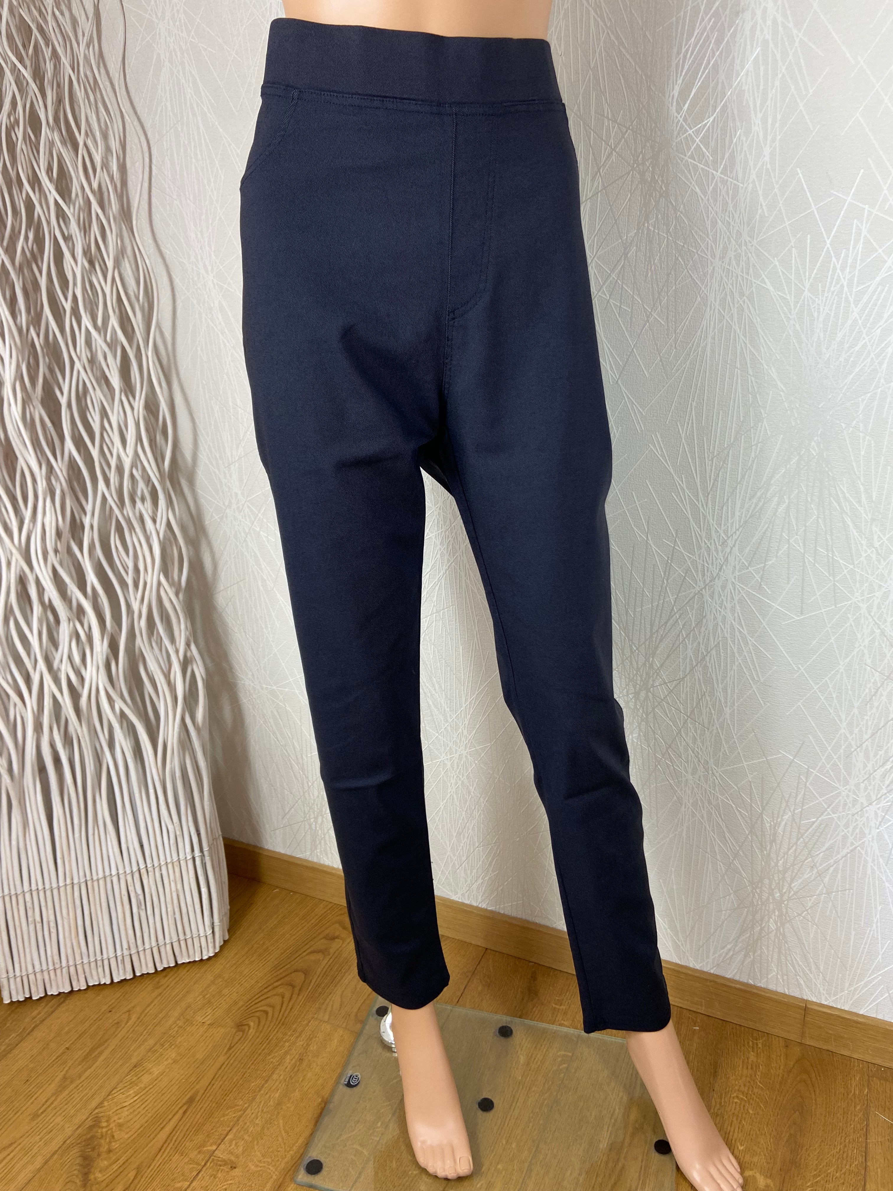 Pantalon bleu marine confortable coupe droite Christy