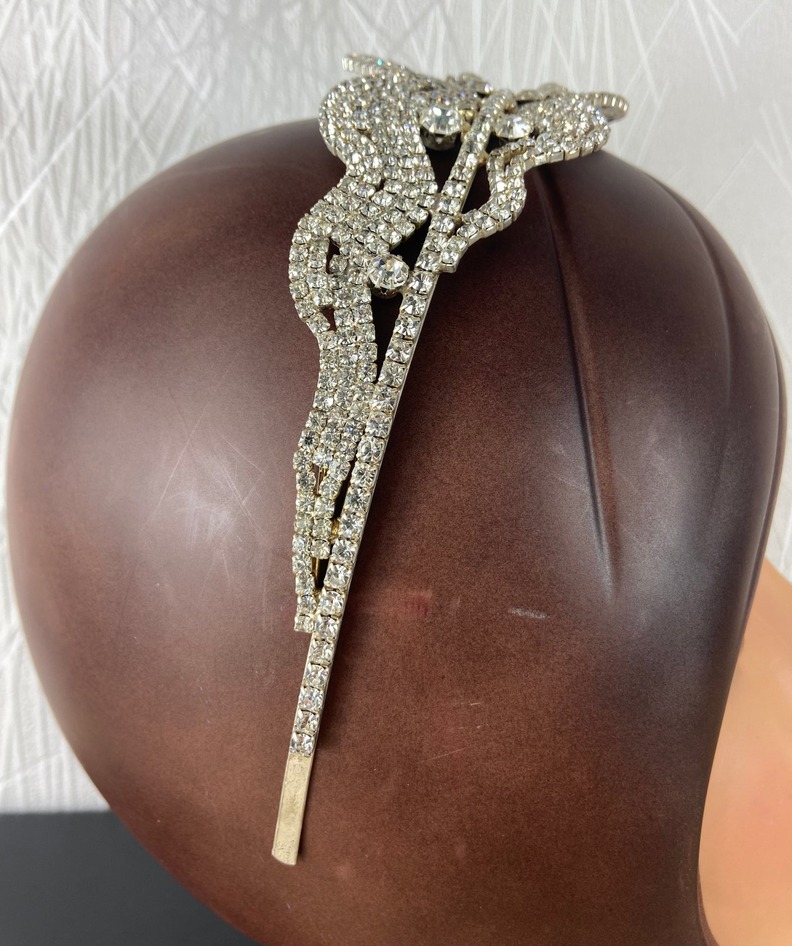 Diadème argenté avec strass et brillant pour mariage ou cérémonie