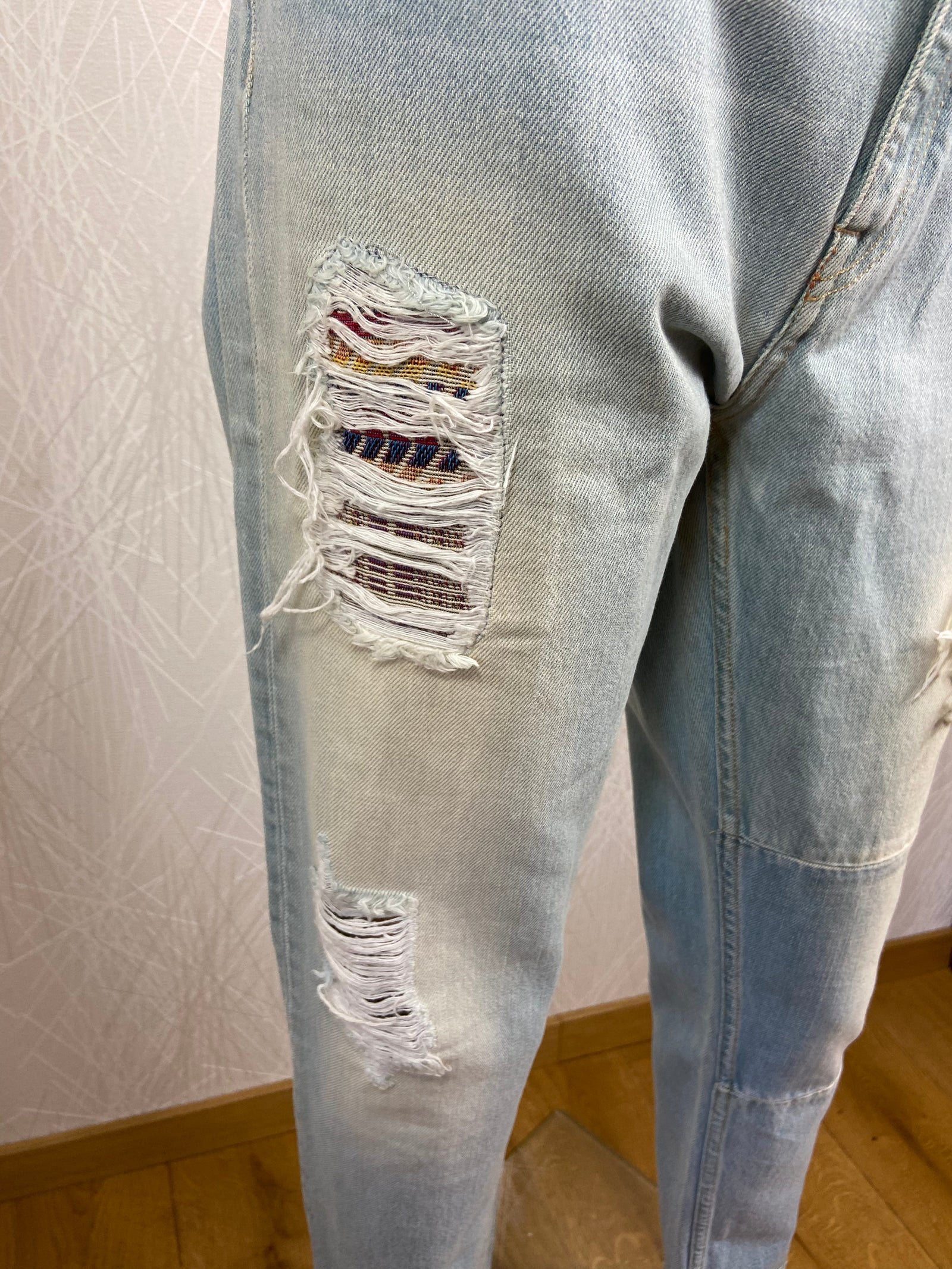 Jeans délavé déchiré avec empiècement Tiffosi Jeans