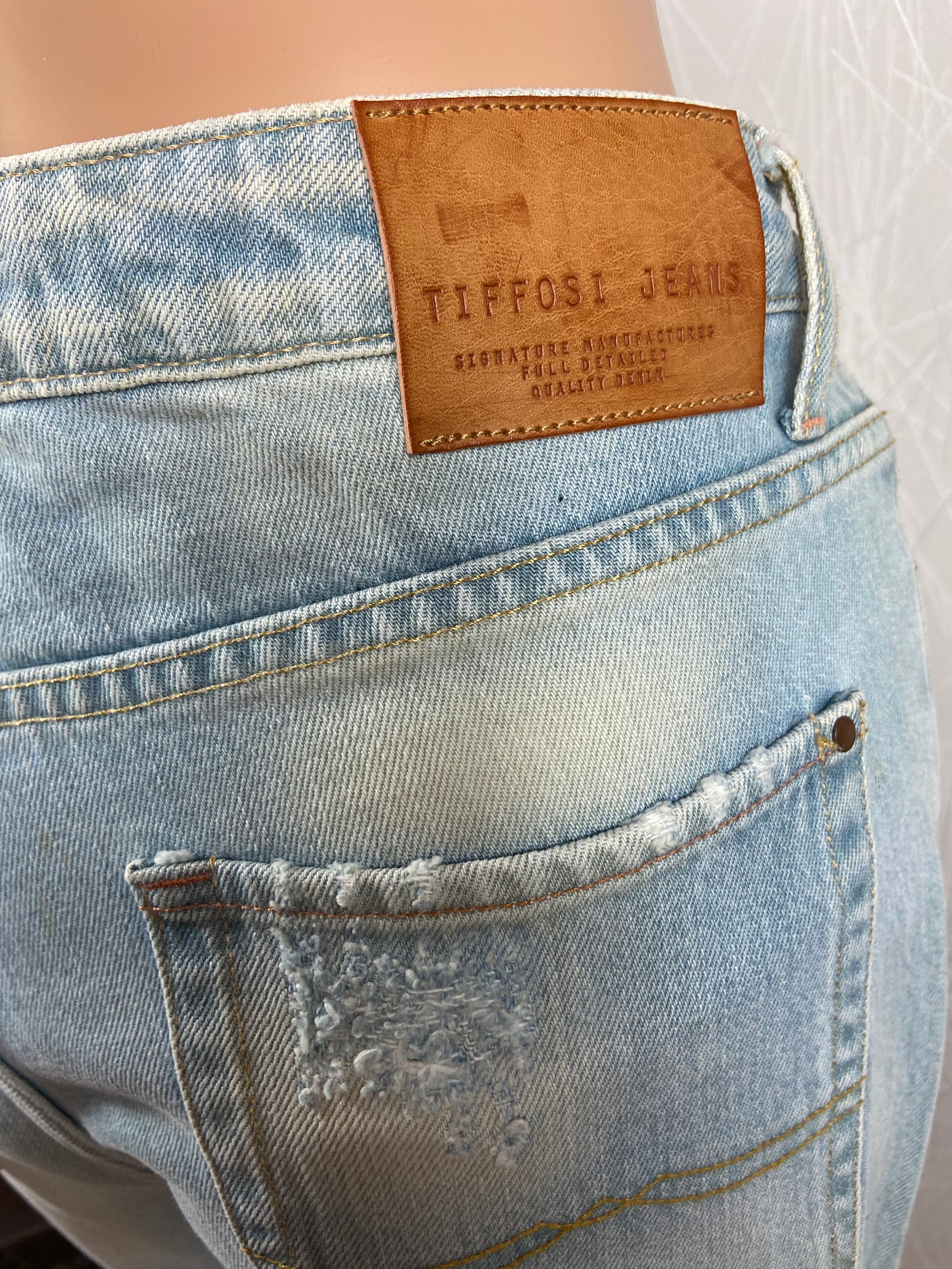 Jeans délavé déchiré avec empiècement Tiffosi Jeans