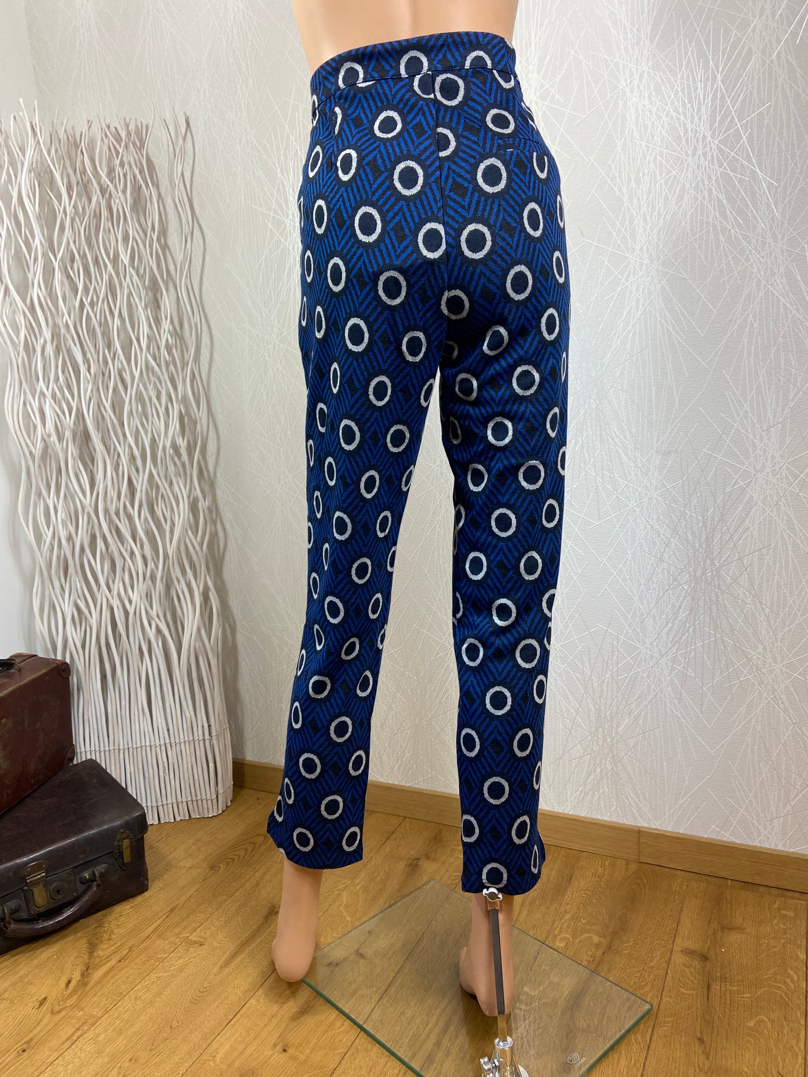 Pantalon bleu motifs vintage Heike Who’s That Girl