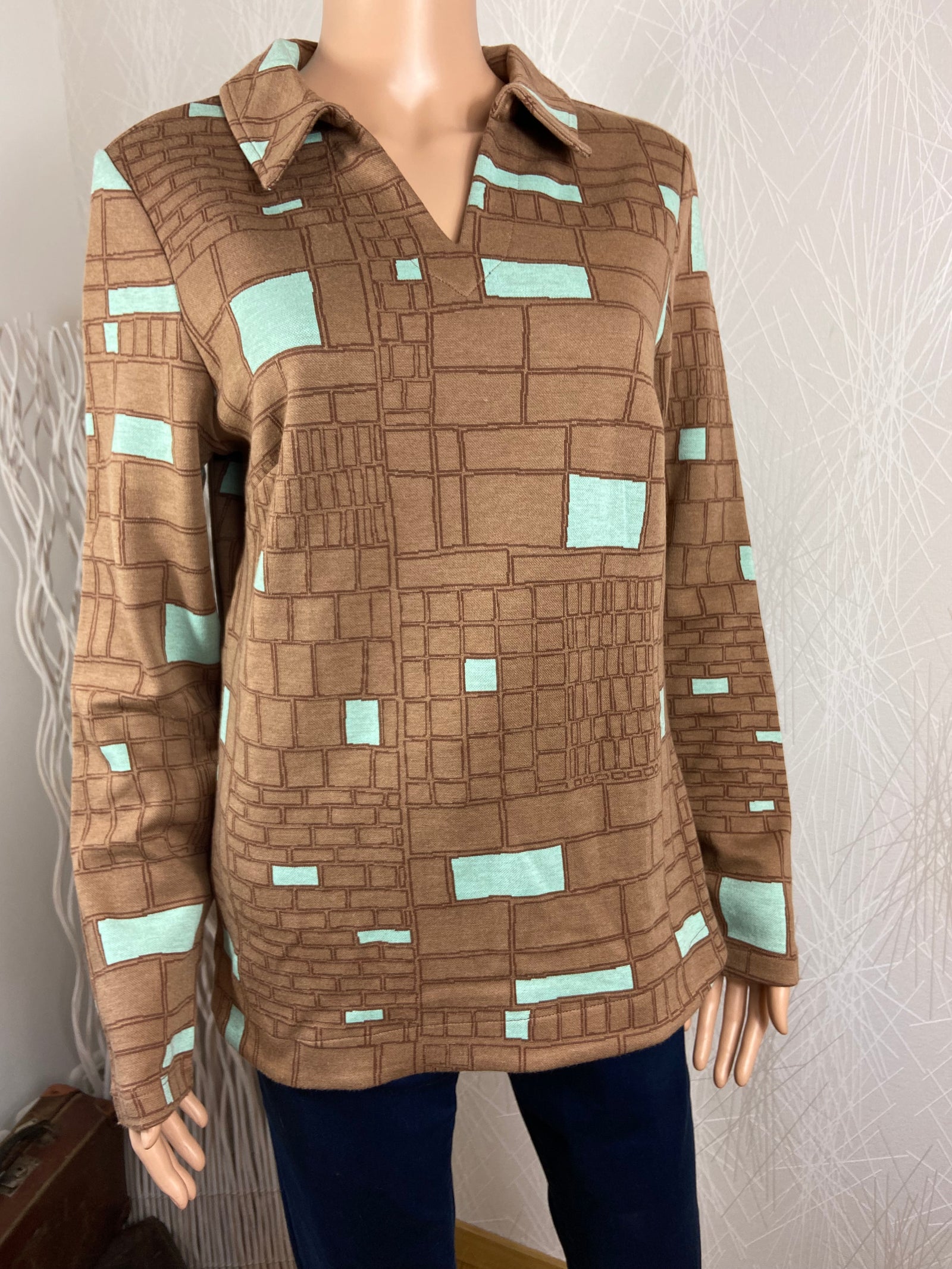 Pull brun vintage 70's Erika Blocky Sand Who’s That Girl - Offre-Unique
