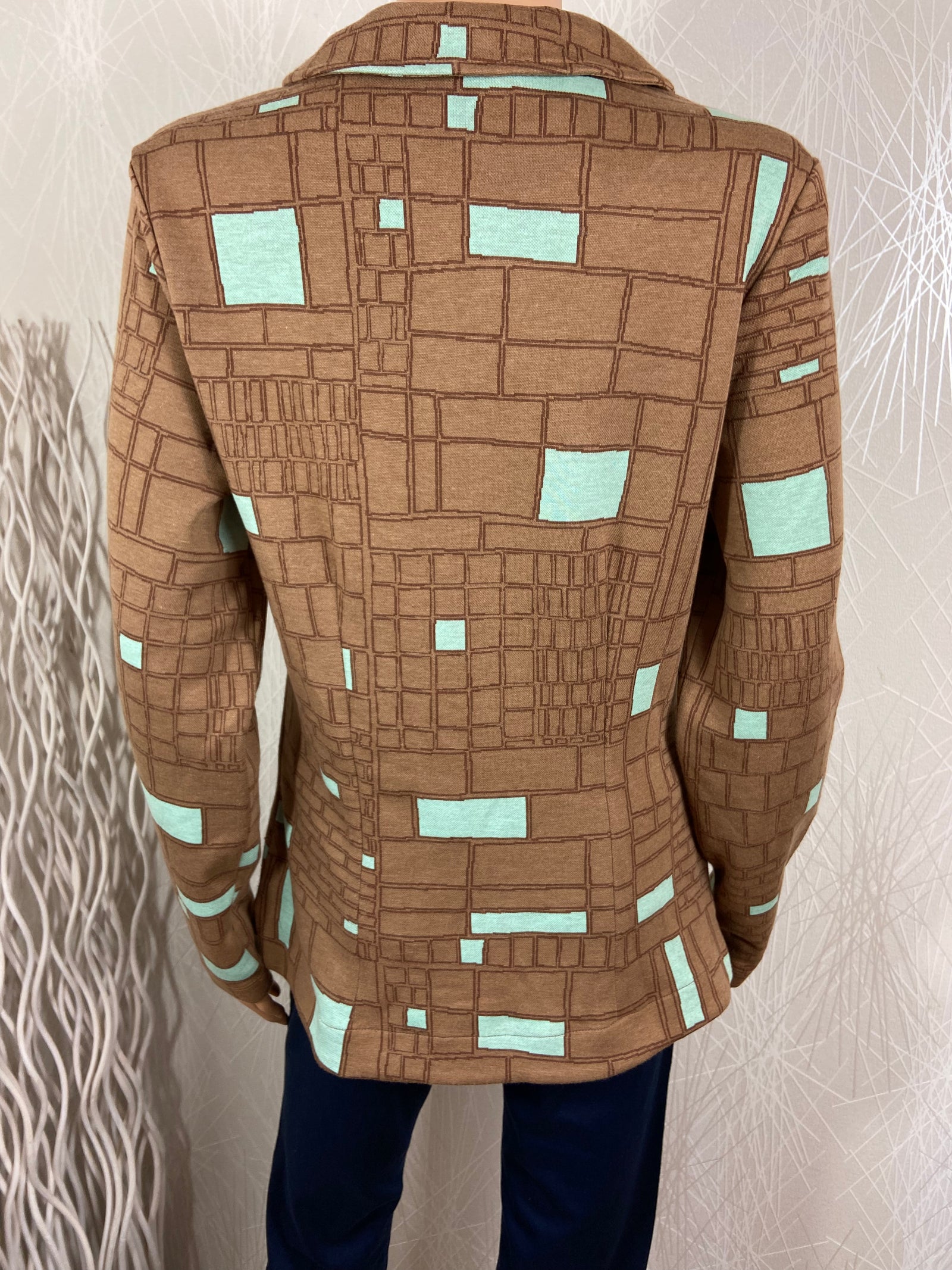 Pull brun vintage 70's Erika Blocky Sand Who’s That Girl - Offre-Unique