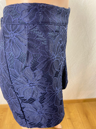 Short bleu marine tissu doublé motif floral Tese Collection