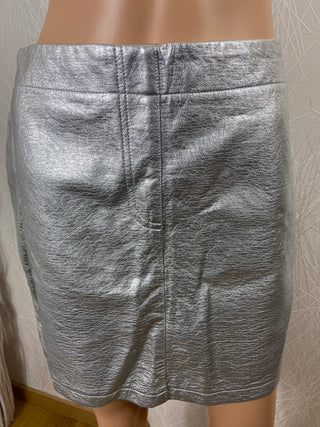 Mini jupe argentée coupe droite In April 1986