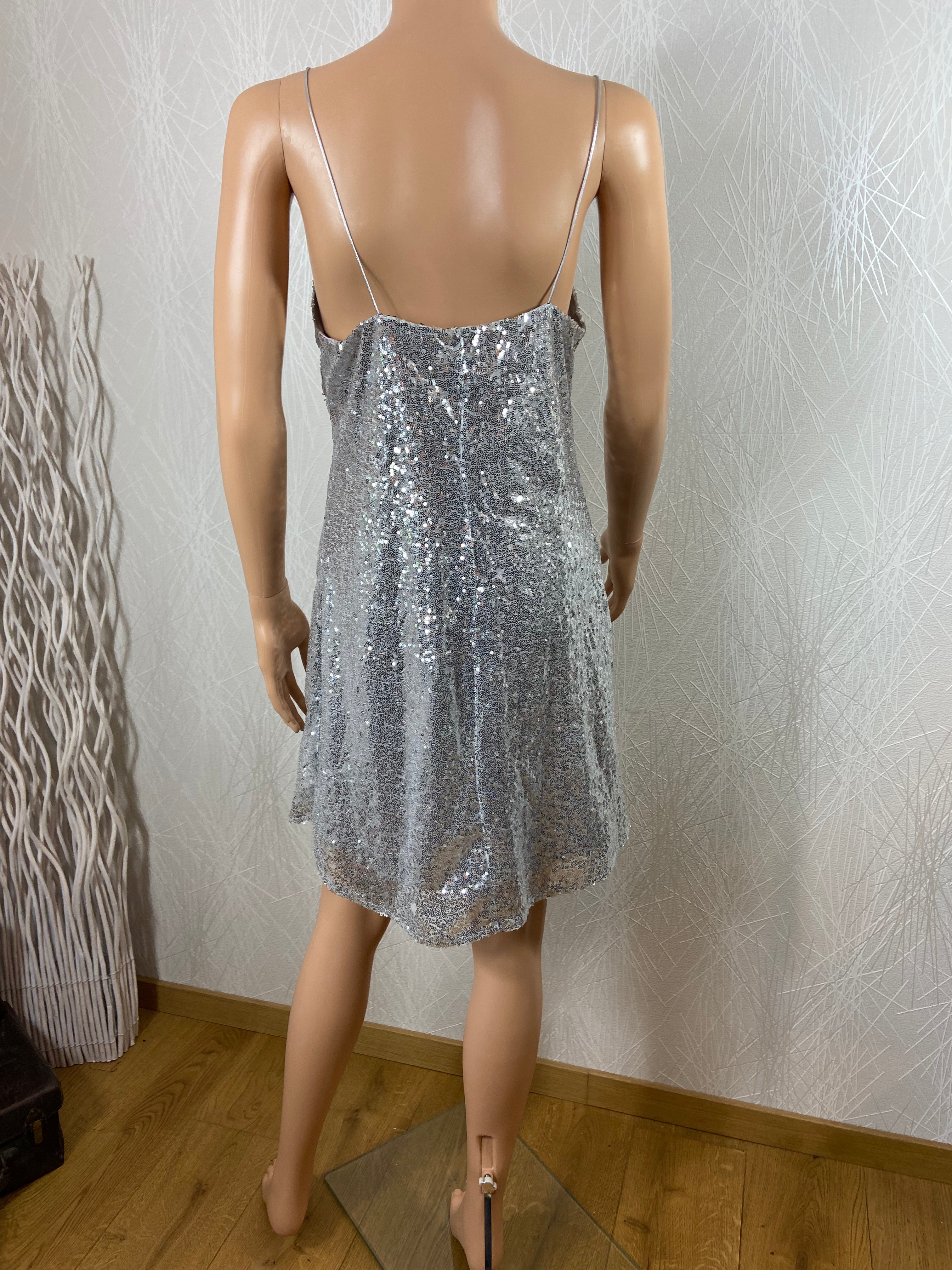 Robe courte de soirée fêtes cocktail argentée sequins paillettes Kilky - Offre-Unique