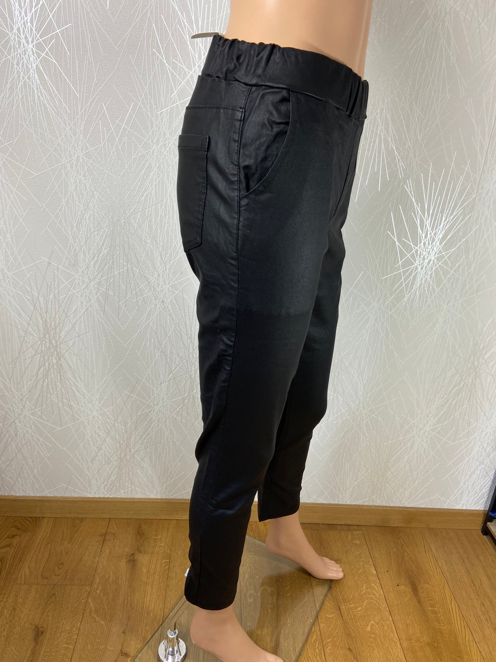 Pantalon coton noir coupe slim enduit taille élastique Cindy H