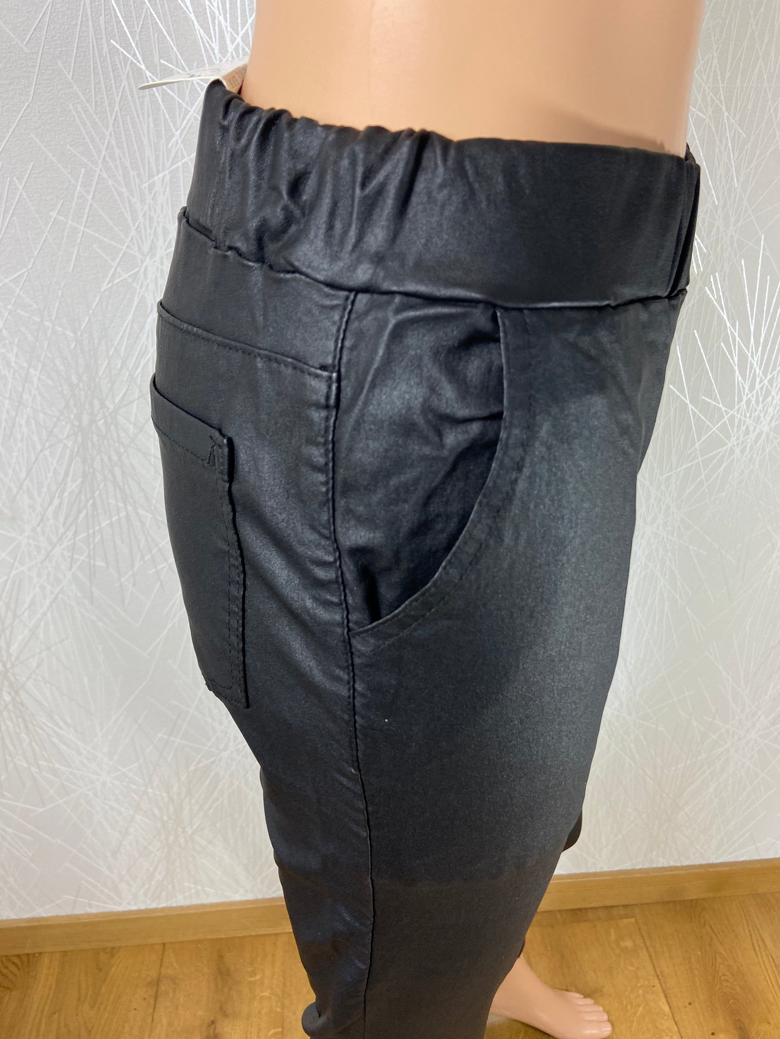 Pantalon coton noir coupe slim enduit taille élastique Cindy H