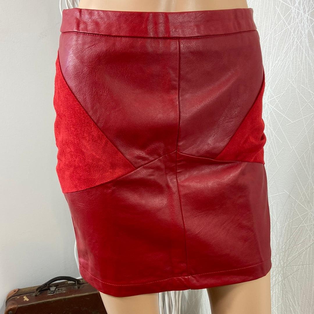 Jupe courte doublée rouge cuir synthétique taille haute Daphnea - Offre-Unique