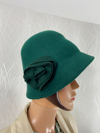 Chapeau pour femme en laine style 1920