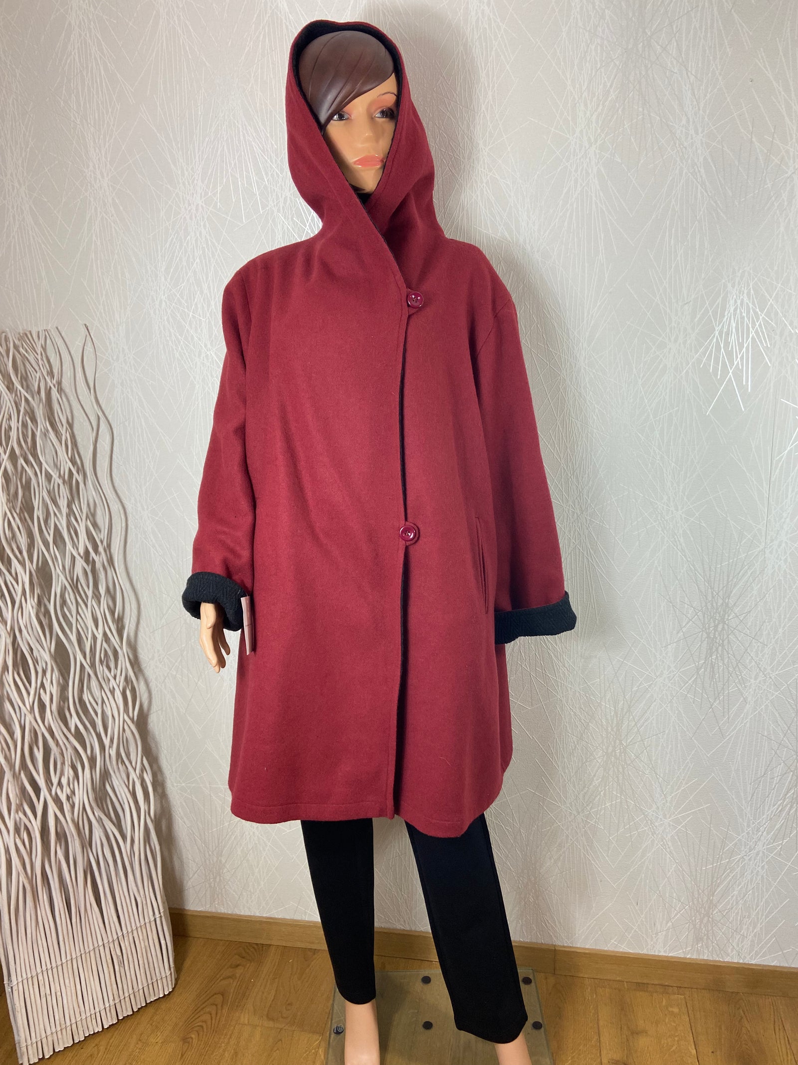 Manteau chaud laine capuche réversible rouge bordeaux ou noir grande taille Edmond Boublil