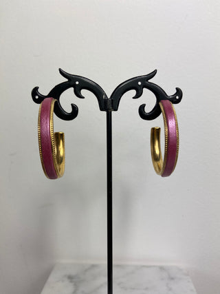 Boucles d’oreilles créoles plaquées or et cuir rose Shabada