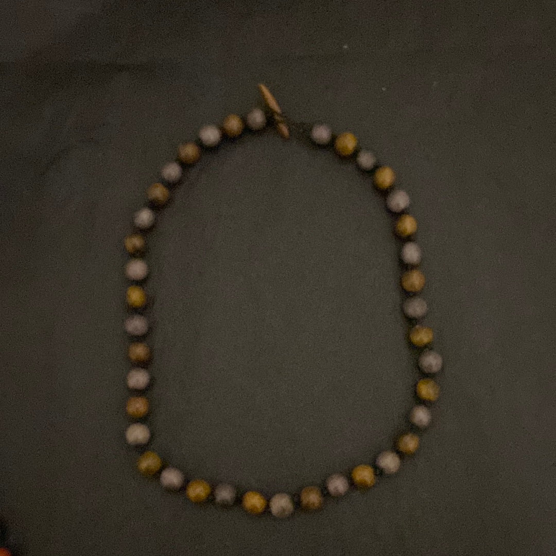 Collier en matière naturelle perles marron et gris Tagua & Co