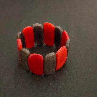 Bracelet en ivoire végétal gris et rouge Tagua & Co