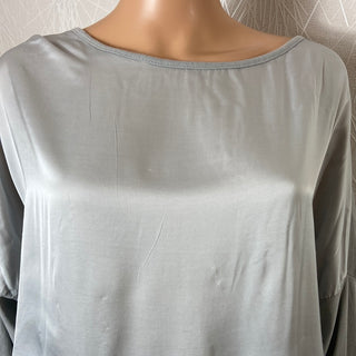 Blouse satinée asymétrique col bateau Made In Italy