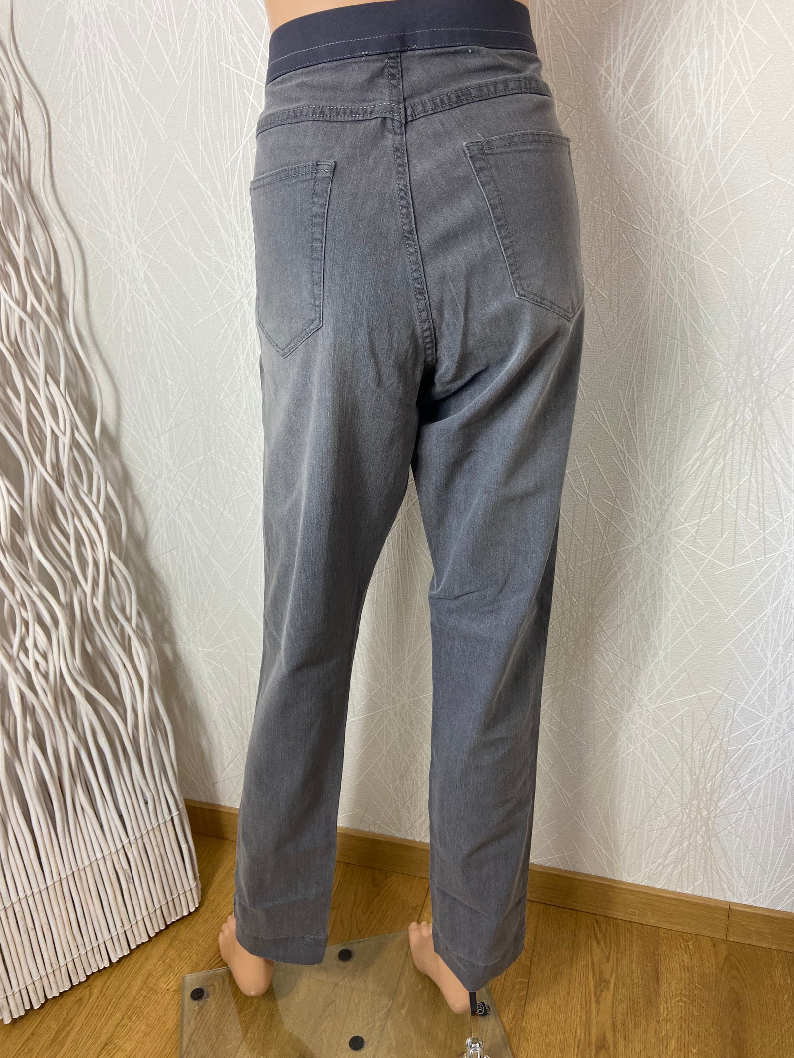 Pantalon gris taille haute élastique coupe slim Ulla Popken