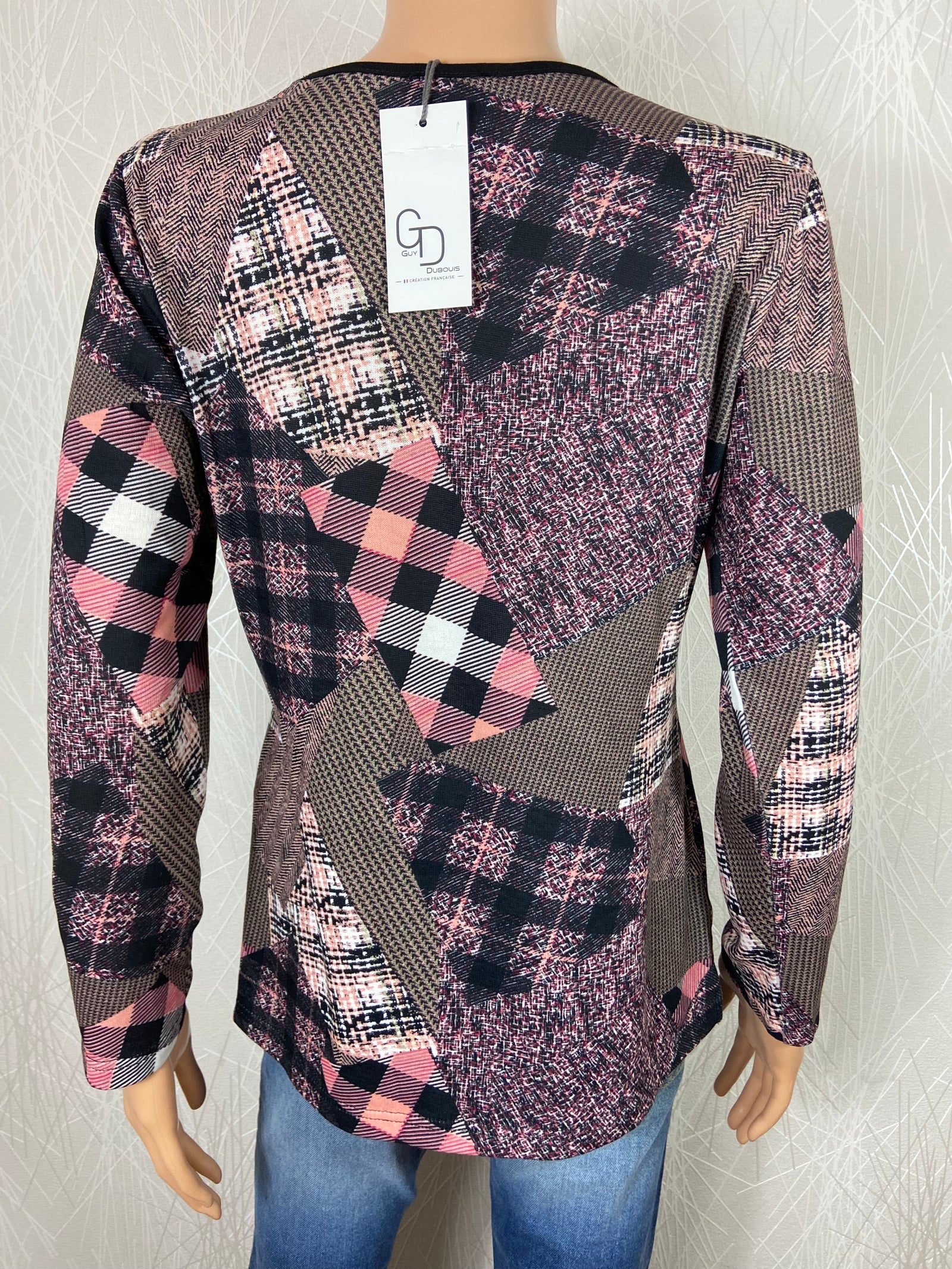 Top rose et noir manches longues jersey motifs géométriques Guy Dubouis