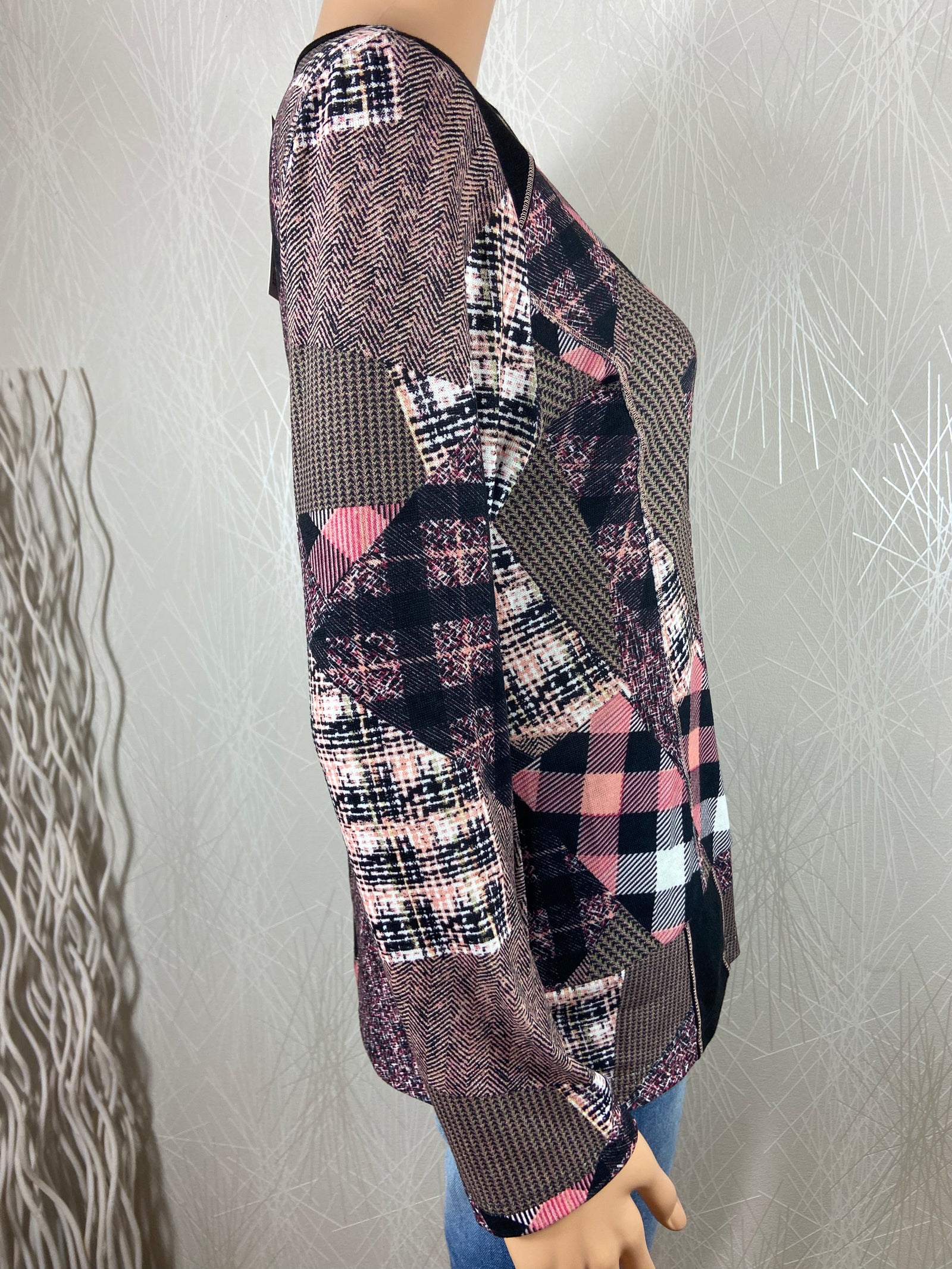 Top rose et noir manches longues jersey motifs géométriques Guy Dubouis