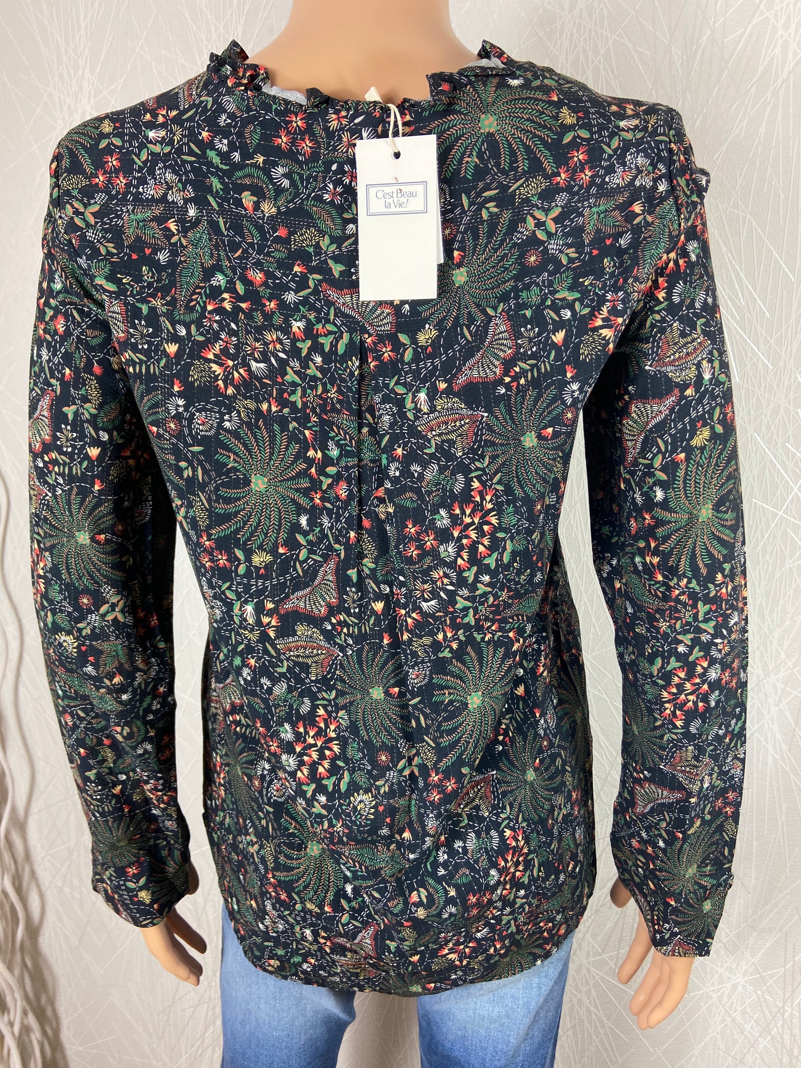 Blouse manches longues décolleté en V C'est Beau La Vie